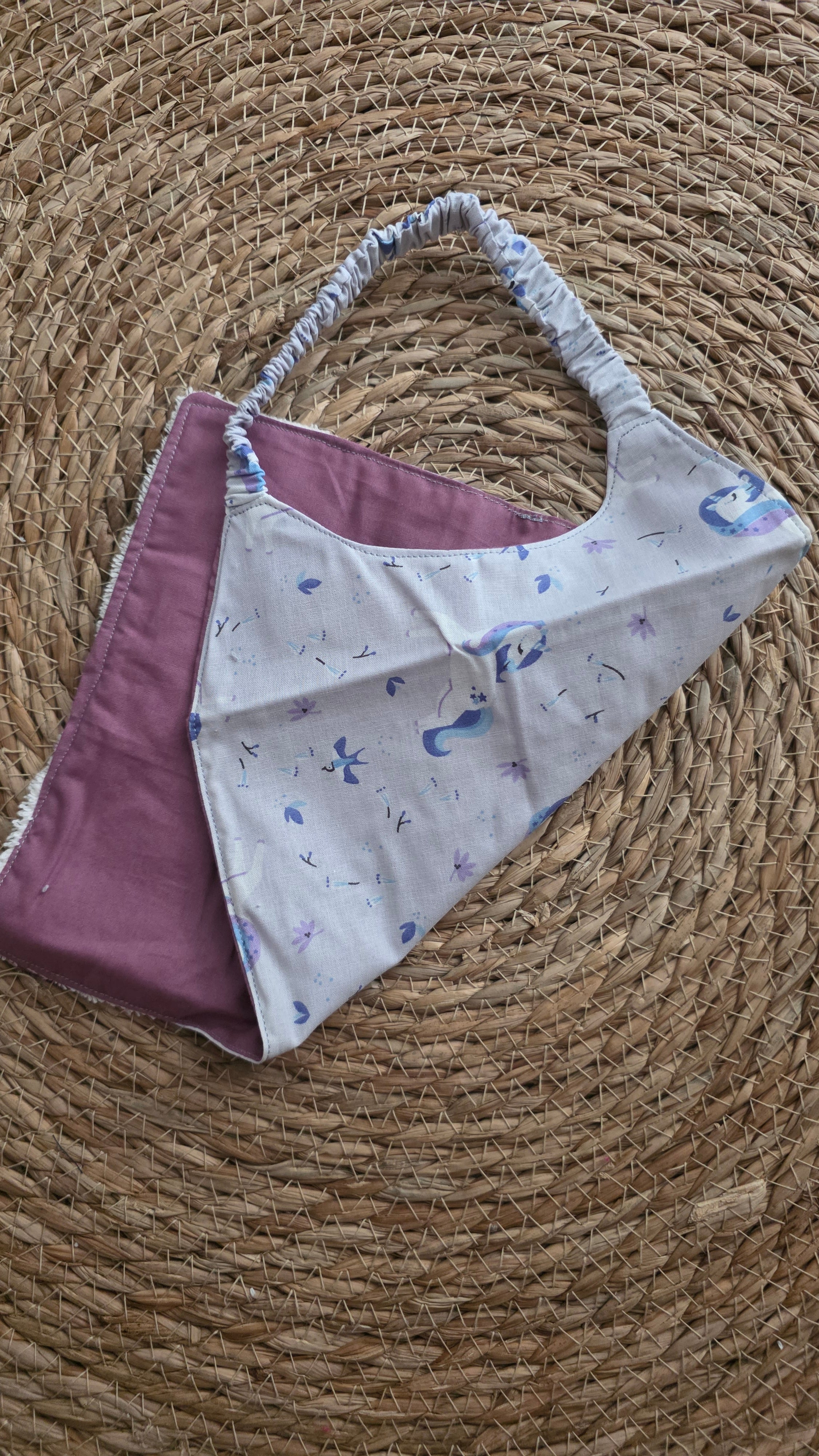 Serviette maternelle licorne